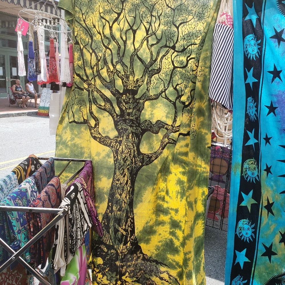 1 LEFT! NEW Green Tree of Life Tapestry - Picture 2 of 2